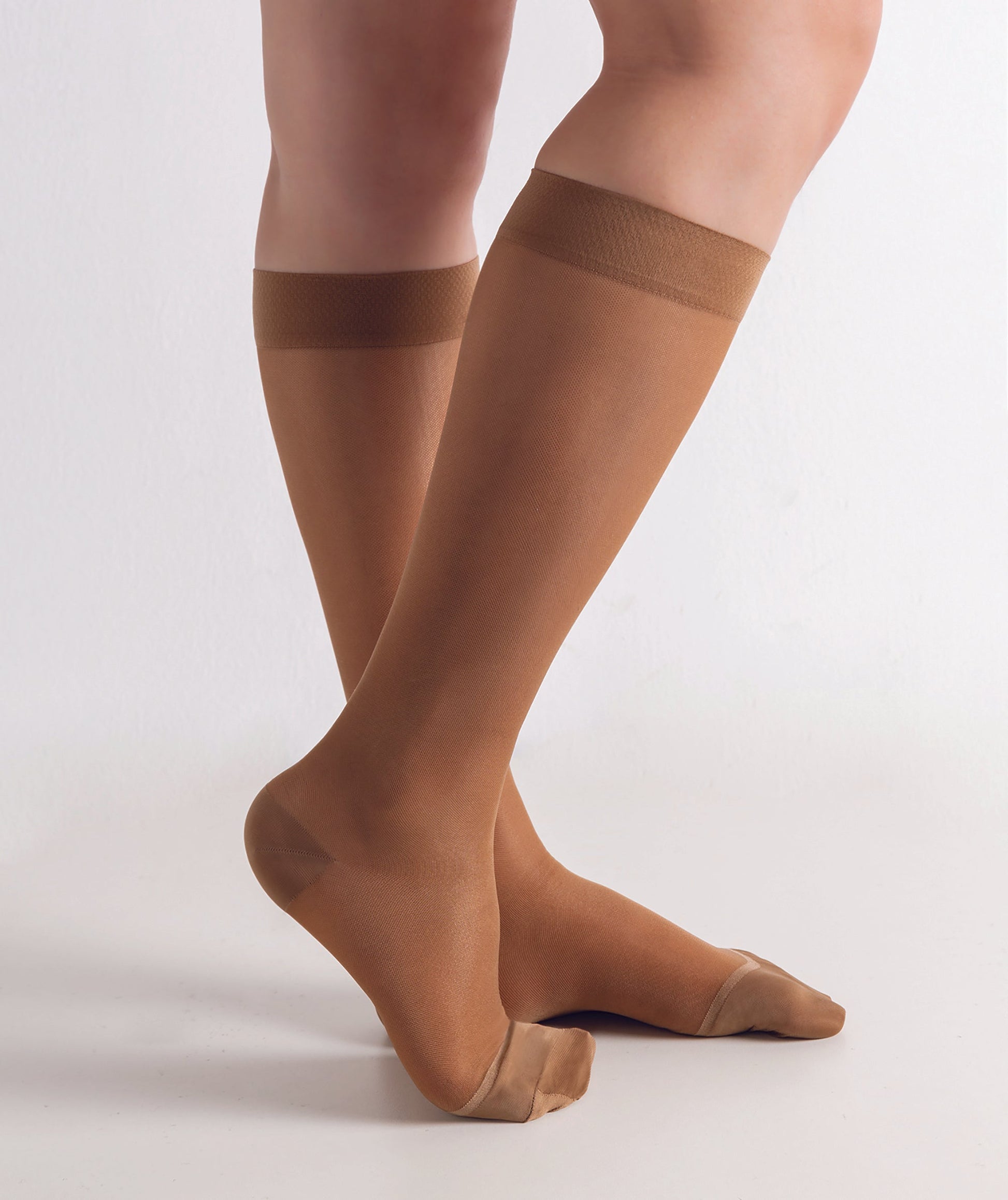 Women's Compression Knee Socks 20-30 mm Hg, Beige Application Photo